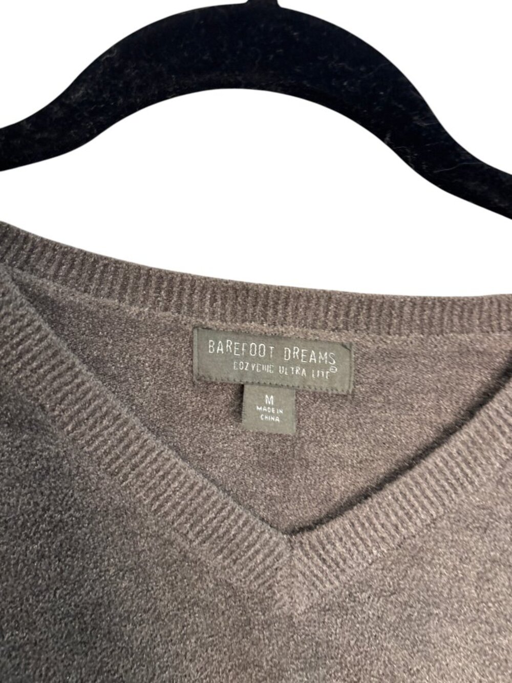 Barefoot Dreams CozyChic Ultra Lite Lounge Set Women’s Medium V-Neck Sweat - Picture 3 of 7